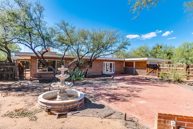 Bear Claw Way, Tucson, AZ 85749