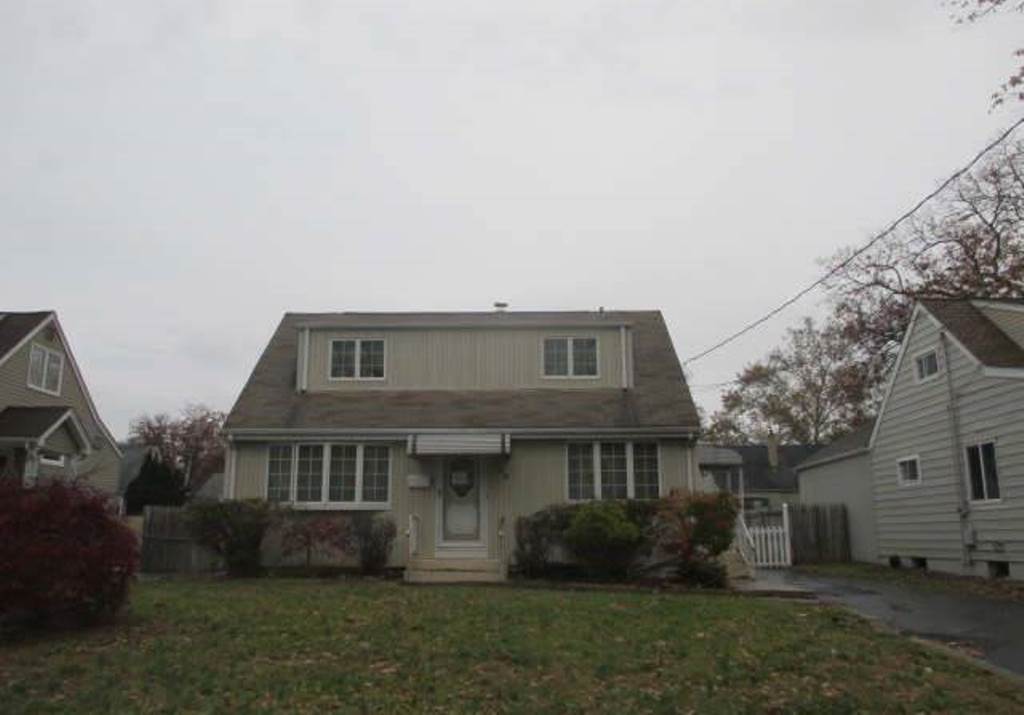 Austin Ave, Old Bridge, NJ 08857