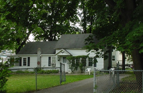 Coolidge Ave, Bennington, VT 05201