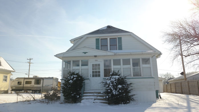 709 11TH STREET  , Dewitt, IA 52742 