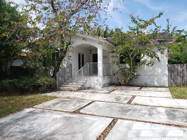 Biarritz Dr, Miami Beach, FL 33141