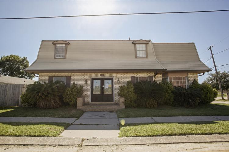 Pharr St, Metairie, LA 70002