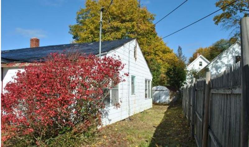Manchester St, Pittsfield, NH 03263 #1