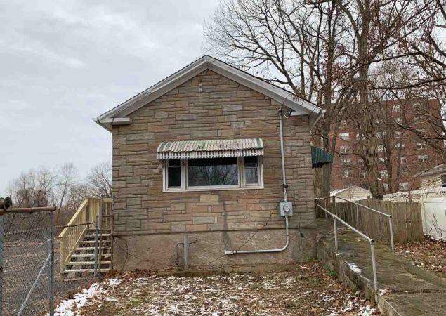 Smith Ct, West Haven, CT 06516