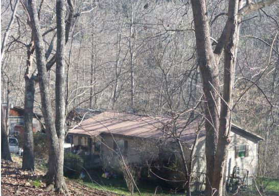 326 HAPPY HOLLOW HILL RD  , Middlesboro, KY 40965 
