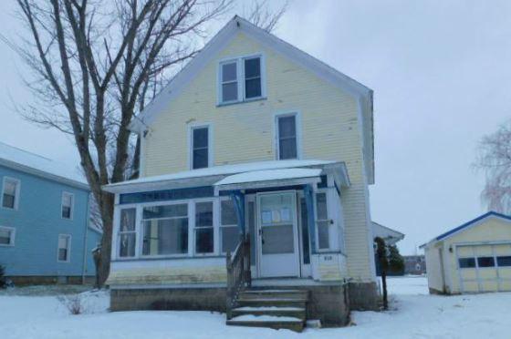 Erie St, Linesville, PA 16424