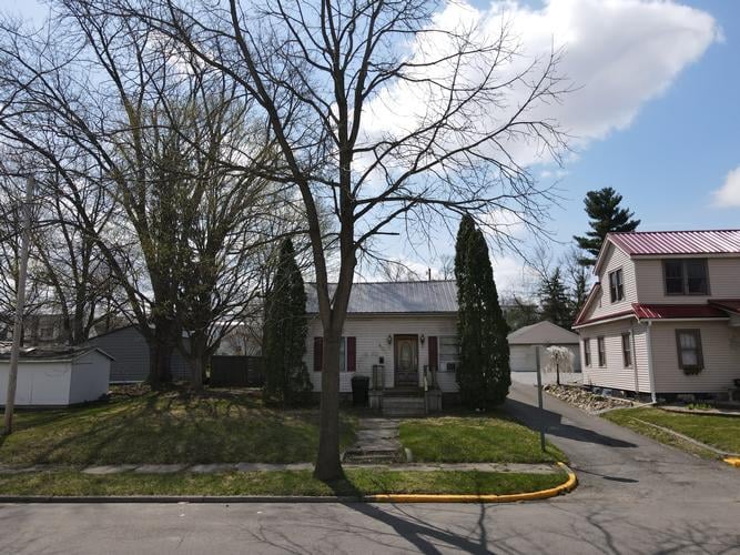 2nd St, Ligonier, IN 46767