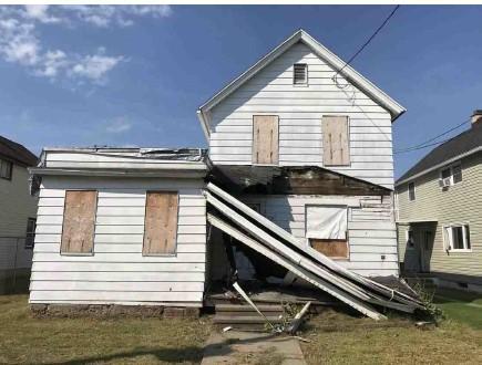 Maple St, Dickson City, PA 18519