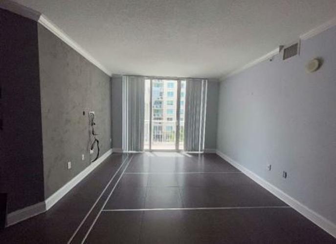 Bayshore Dr, Miami, FL 33137