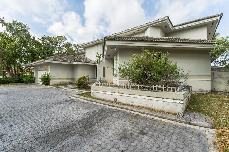 Ardoch Pl, Miami Lakes, FL 33016 #1
