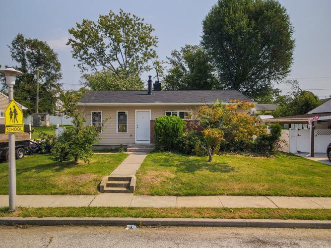 Laurelton Ave, Baltimore, MD 21214