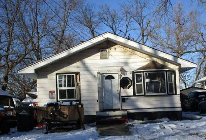 1911 COLLEGE AVE  , Des Moines, IA 50314 
