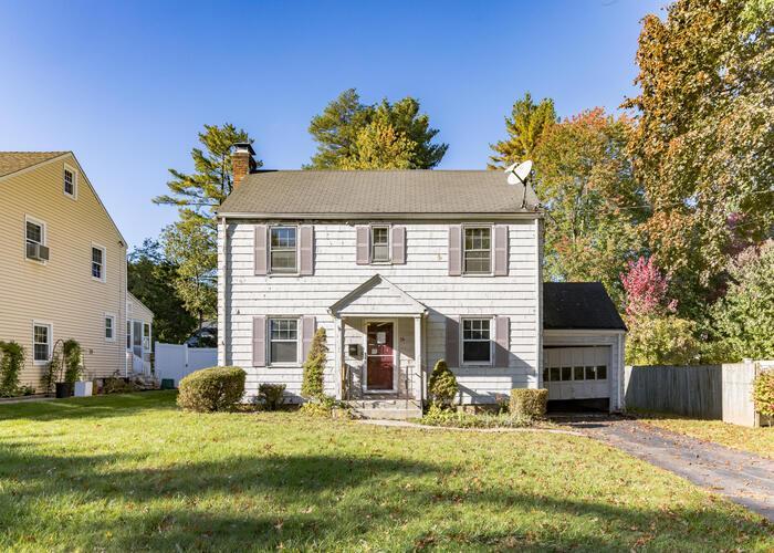 Bentwood Rd, West Hartford, CT 06107