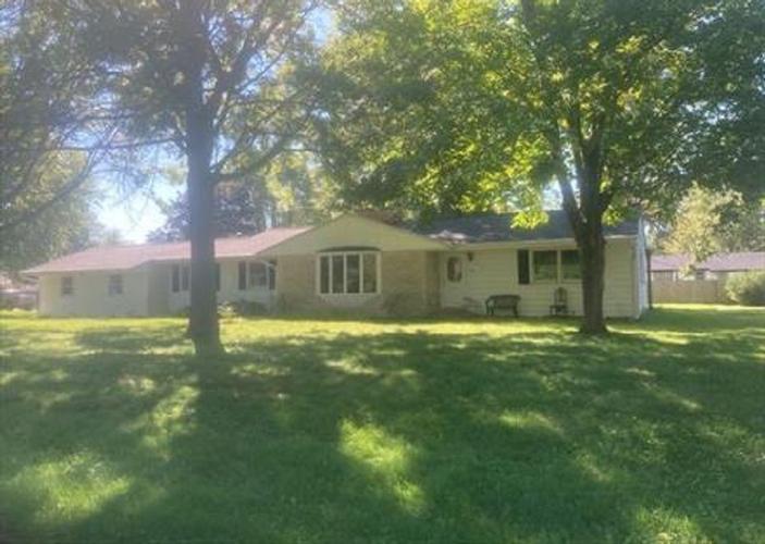 Sunset Ave, Earlville, IL 60518