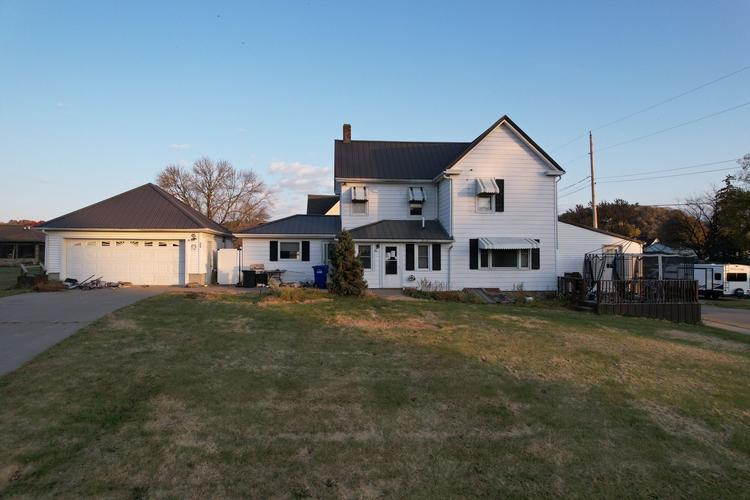 8th St, Bellevue, IA 52031