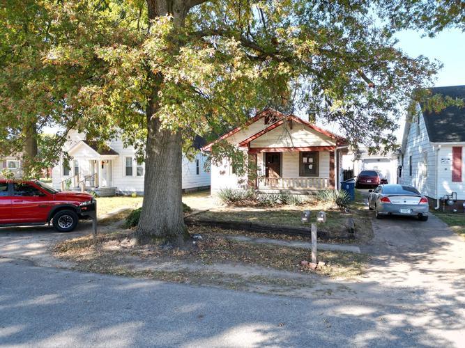 26th St, Terre Haute, IN 47803