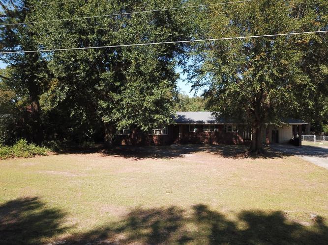 Knight Rd, Cheraw, SC 29520