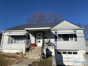 Woodlawn Ave, Napoleon, OH 43545