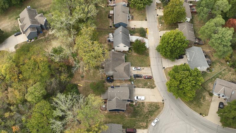 57th St, Kansas City, MO 64152 #1
