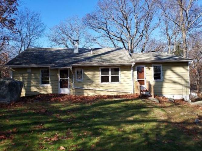 Columbus Ave, Putnam Valley, NY 10579
