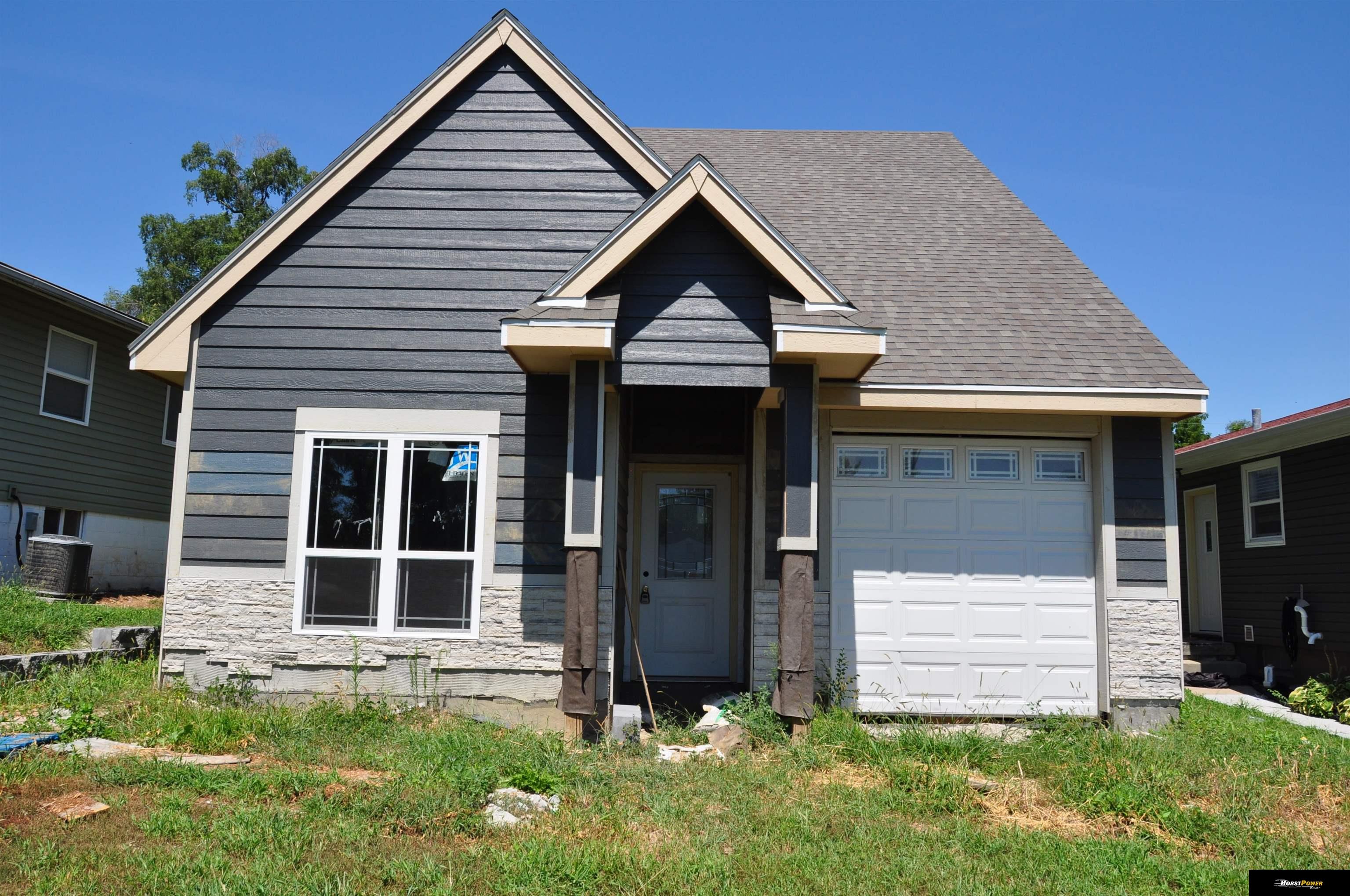 Laurel Ave, Omaha, NE 68111 #1