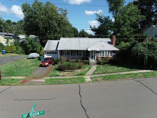 Grandview Ave, Hamden, CT 06514