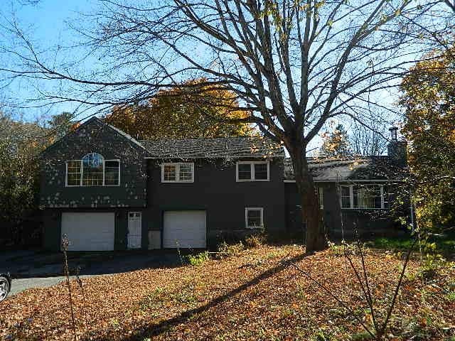 Maple Valley Rd, Coventry, RI 02816