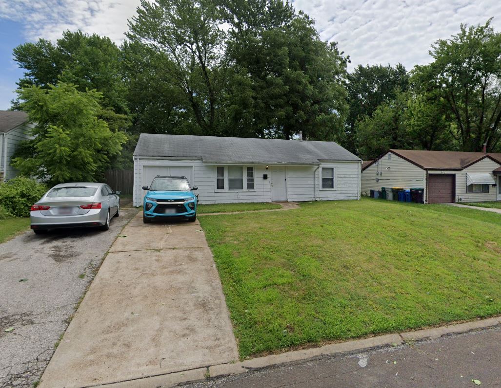 Vickie Pl, Saint Louis, MO 63136