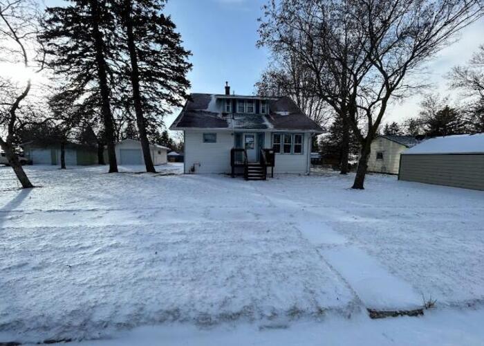 4th St, Ramona, SD 57054