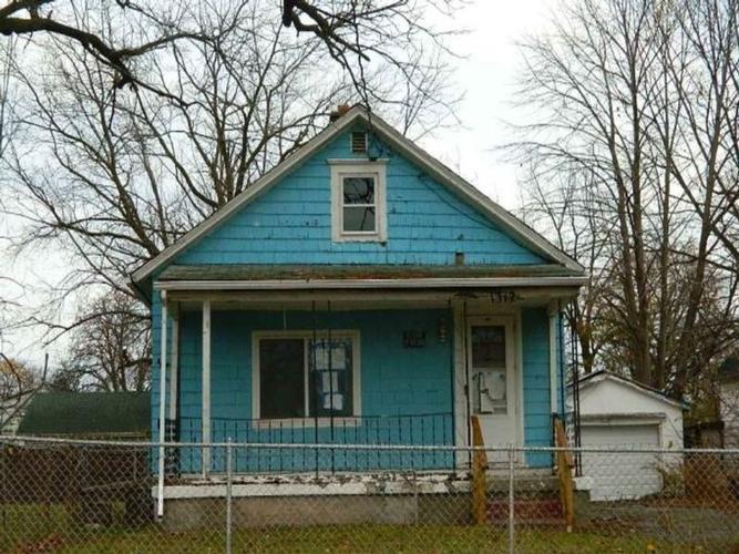 Garden Ave, Niagara Falls, NY 14305