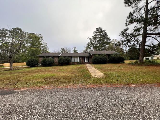 Circle Dr, Prosperity, SC 29127
