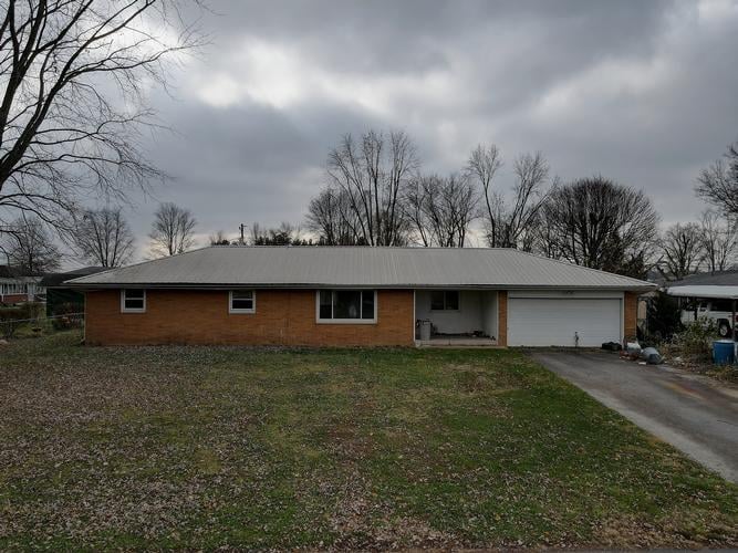 Franklin St, Taylorsville, IN 47280