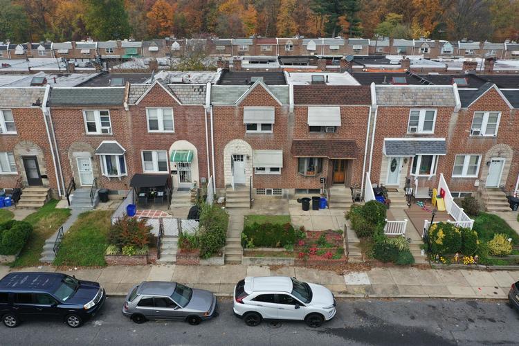 Crystal St, Philadelphia, PA 19120