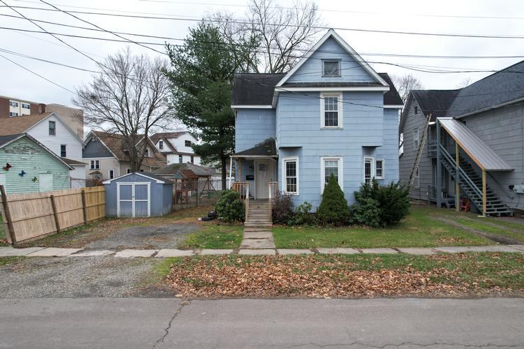 Orchard St, Athens, PA 18810