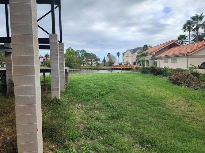 Baycrest Dr, Houston, TX 77058 #1