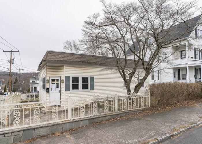 Tremont St, Ansonia, CT 06401 #1
