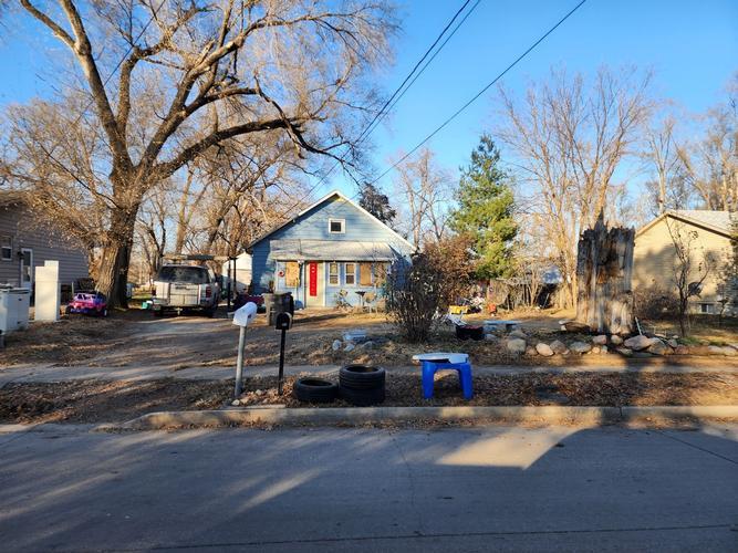 Raccoon St, Des Moines, IA 50317