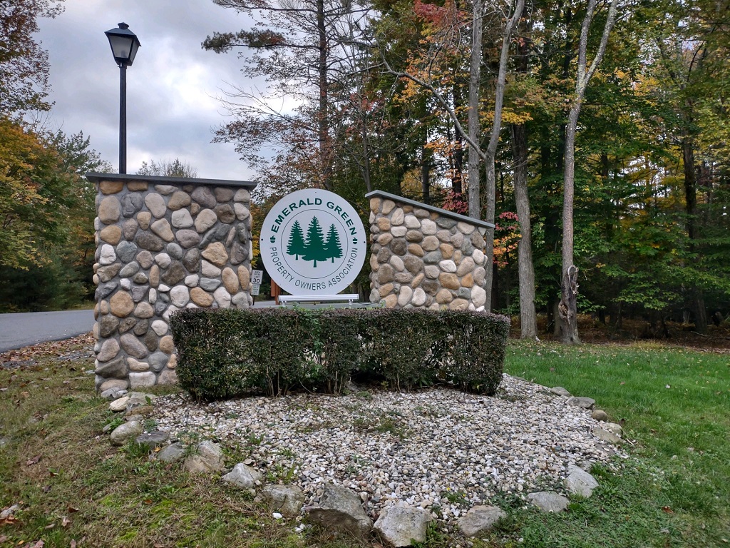 Lakeview Ct, Rock Hill, NY 12775 #1