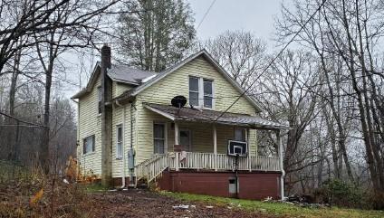 Duckworth Ave, Brevard, NC 28712