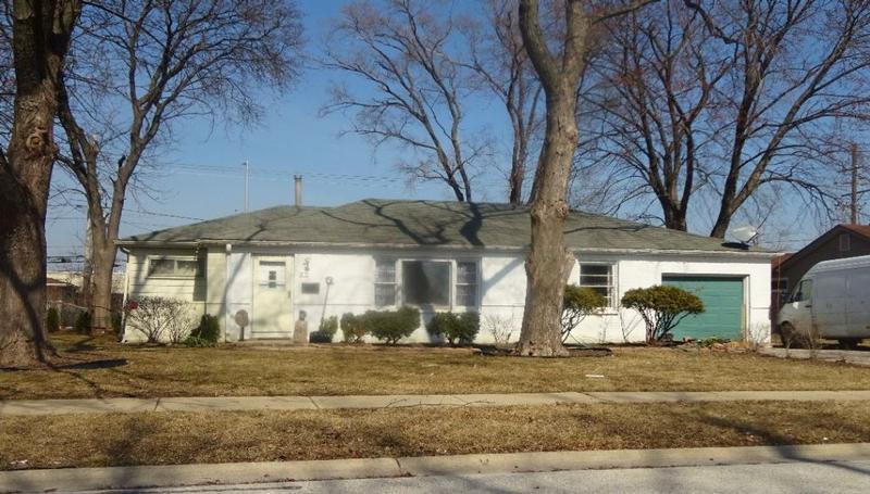 Berkley Ln, Hoffman Estates, IL 60169
