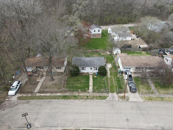 Queens Dr, Peoria, IL 61605 #1