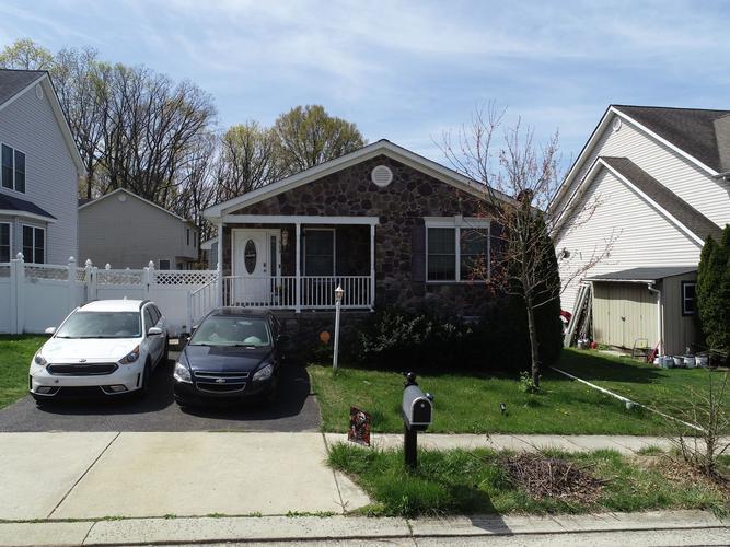 Spencer Ter, Essex, MD 21221