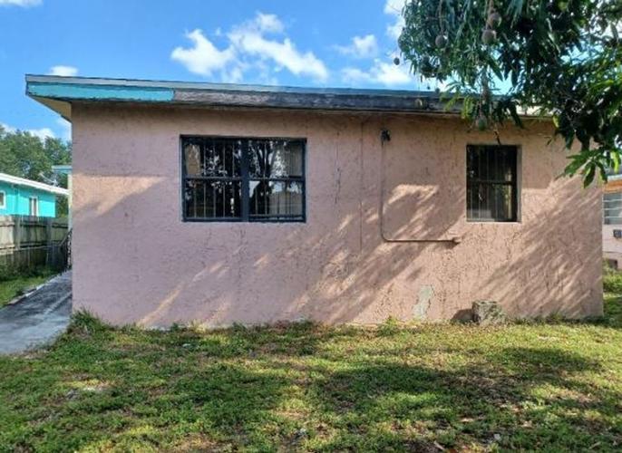 49th St, Miami, FL 33142 #1