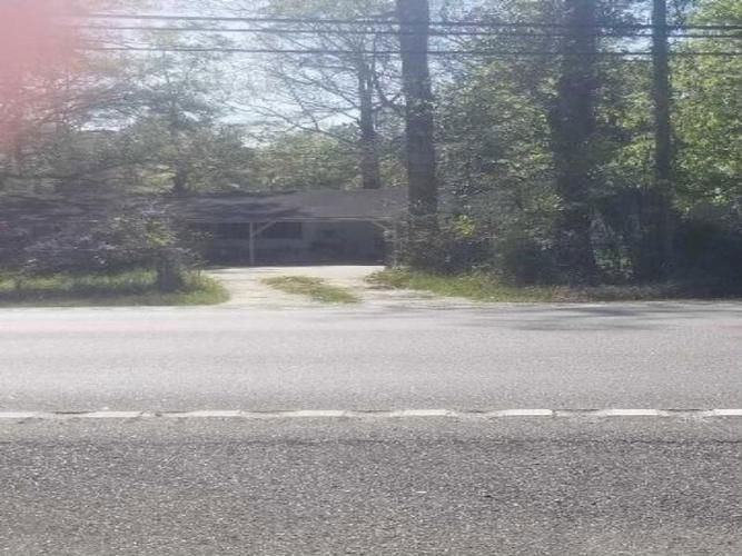 10509 HWY 613  , Moss Point, MS 39562 