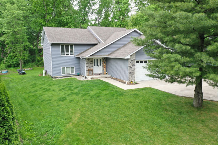 1930 LOGANBERRY LANE  , Crown Point, IN 46307 