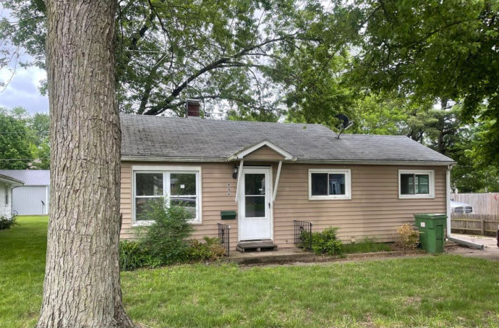 806 Lincoln Avenue  , Three Rivers, MI 49093 