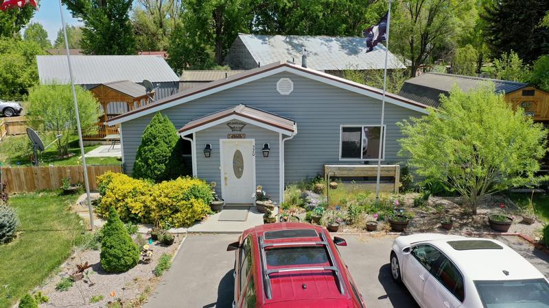Washington Ave, Aberdeen, ID 83210