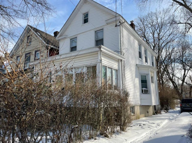 218 E 8th Avenue , Roselle, NJ 07203 
