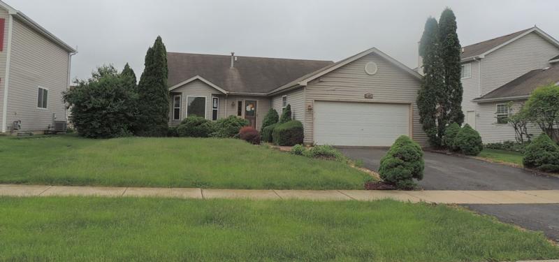 Fox Meadow Dr, Crest Hill, IL 60403 #1