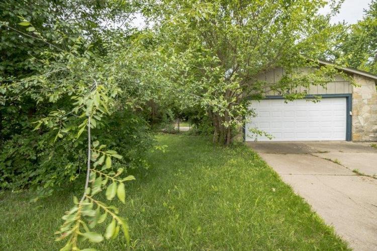Moundview Dr, Topeka, KS 66614 #1